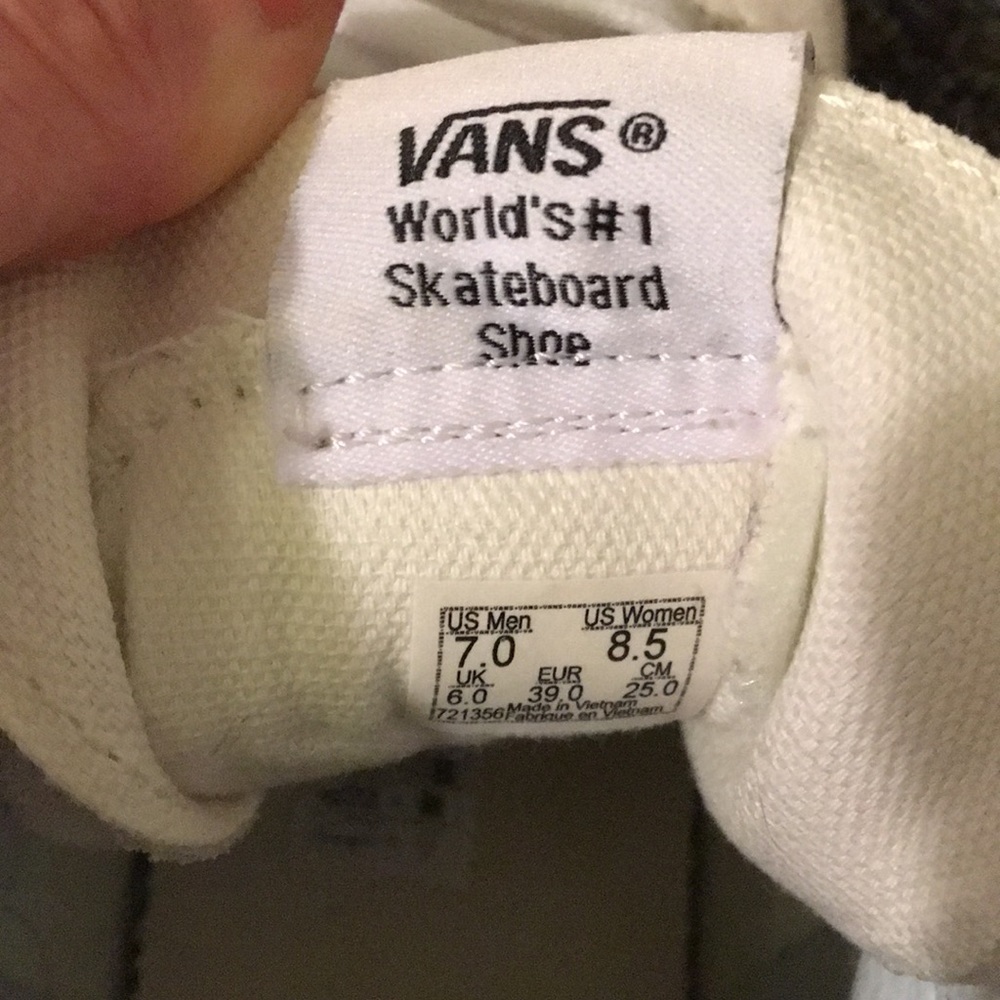 VANS - Ladies High Top - Size: 8.5 - Picture 5 of 8